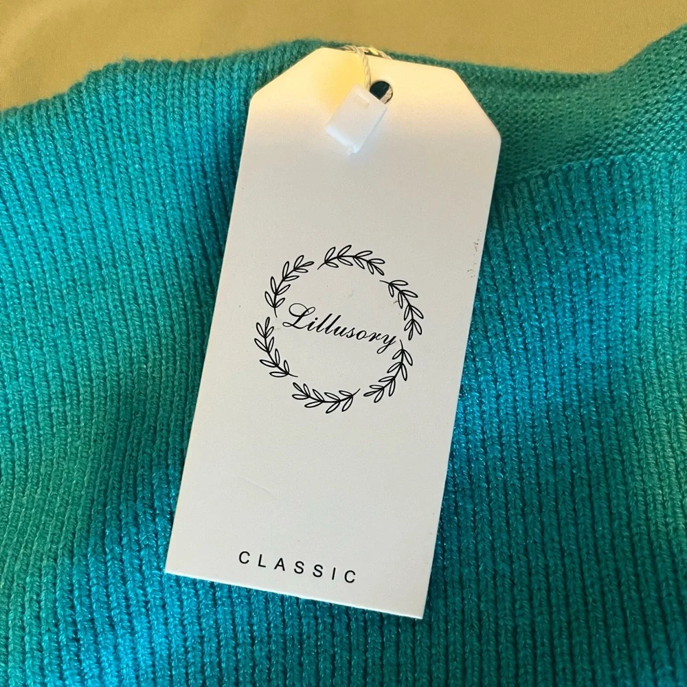 Elegant Teal Turtleneck Sweater - Picture 2 of 5